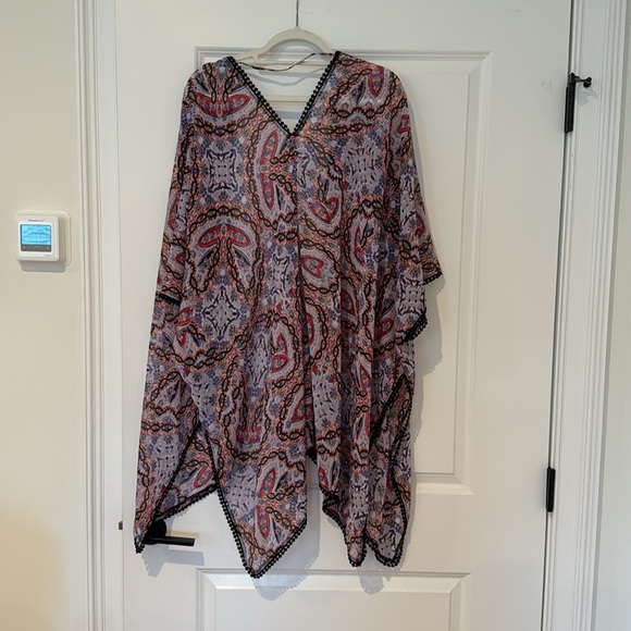 Red Carter beach cover up - Picture 4 of 4